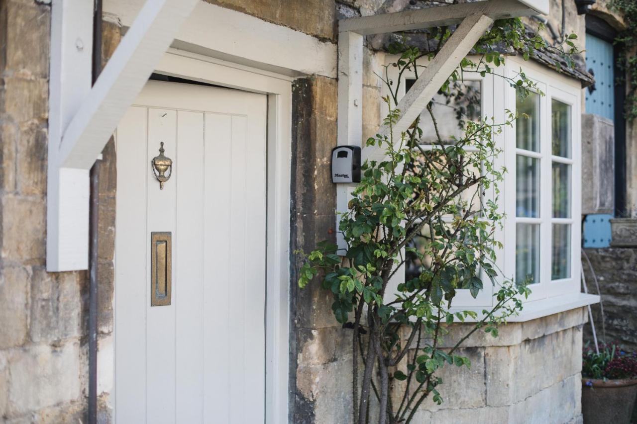 Gleneda Cottage - A Renovated, Traditional Cotswold Cottage Full Of Charm With Fireplace And Garden Bourton on the Hill Екстериор снимка