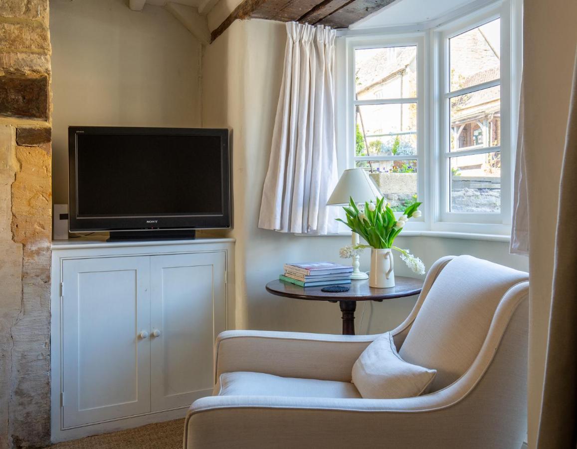 Gleneda Cottage - A Renovated, Traditional Cotswold Cottage Full Of Charm With Fireplace And Garden Bourton on the Hill Екстериор снимка